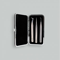 Magnetic case with 3 of...