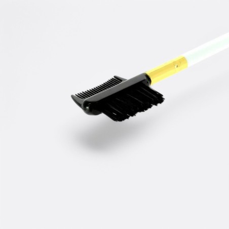 Peigne et brosse pour cils...