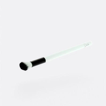 Bevelled Eyelash Shampoo Brush