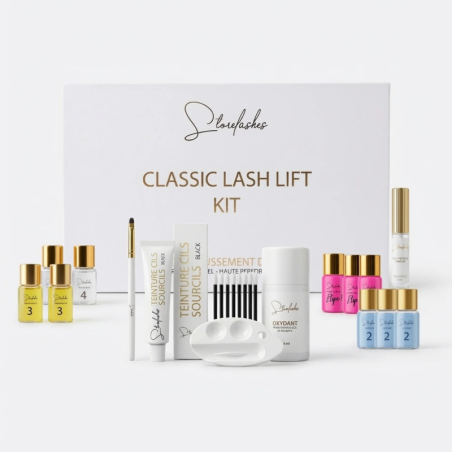 photo du kit rehaussement de cils avec sa teinture noire et ses accessoires de chez Storelashes