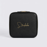 mallette de face avec logo Storelashes