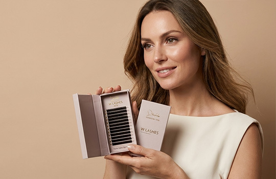  Les cils Narrow Fan : la nouvelle tendance pour un Volume Russe.